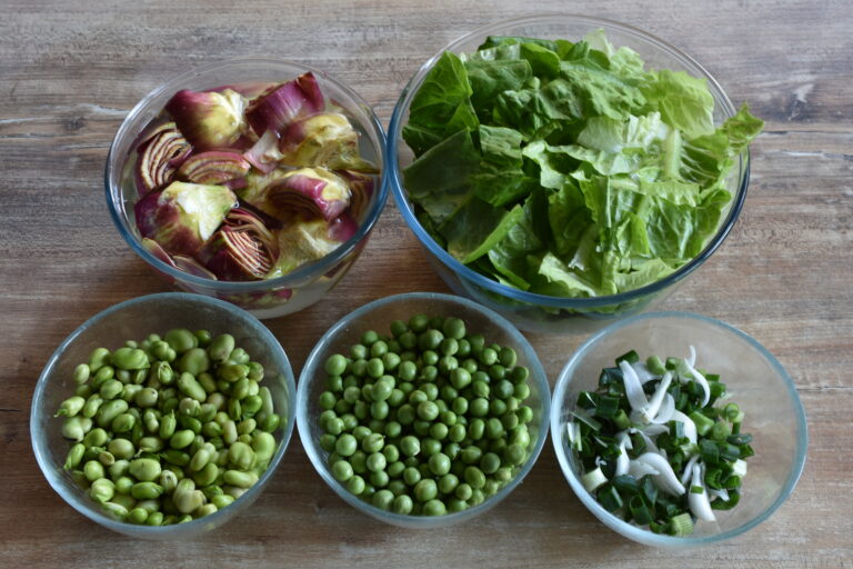 Trimmed and washed vegetables for vignarola