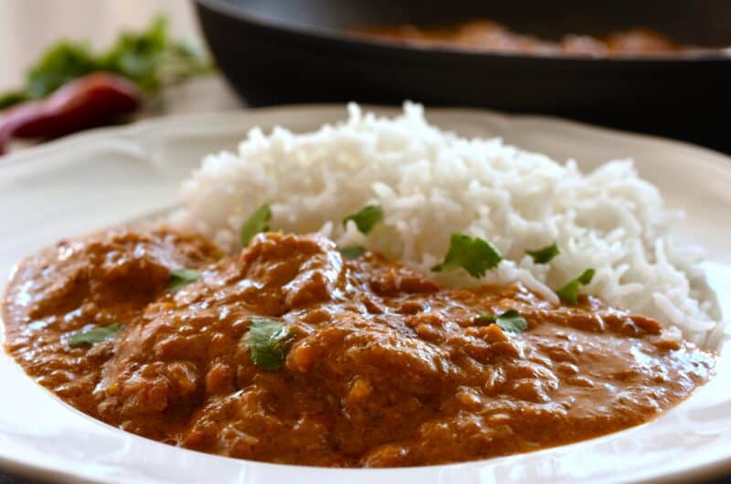 Vegan chicken tikka masala