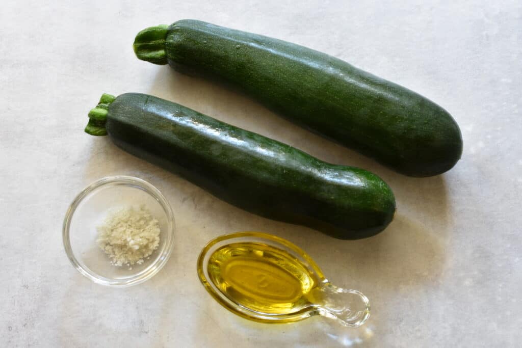 Ingredients for grilled courgettes (zucchini)