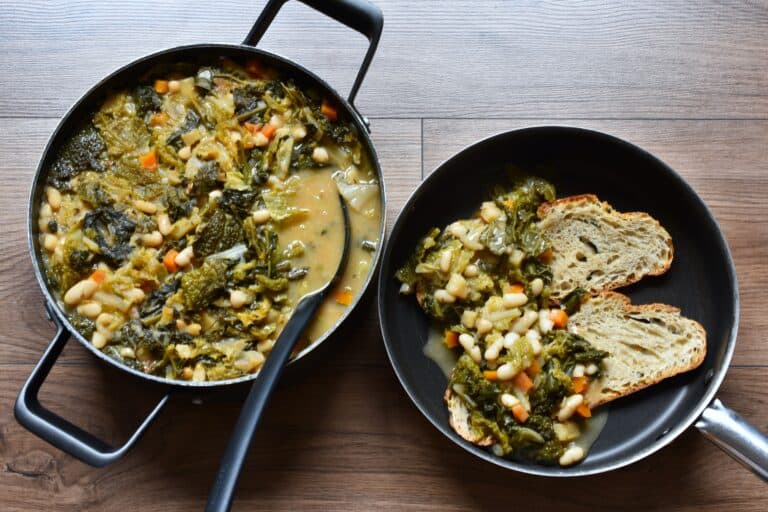 Ribollita toscana (Tuscan ribollita or bean soup) with stale bread.